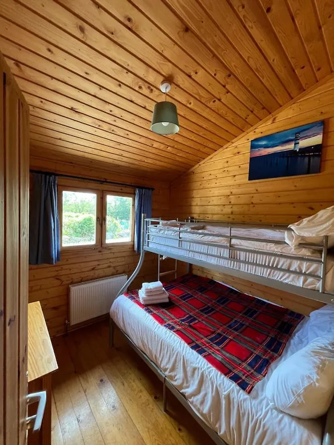 Red Squirrel Lodge Γκάλγουεϊ Σαλέ